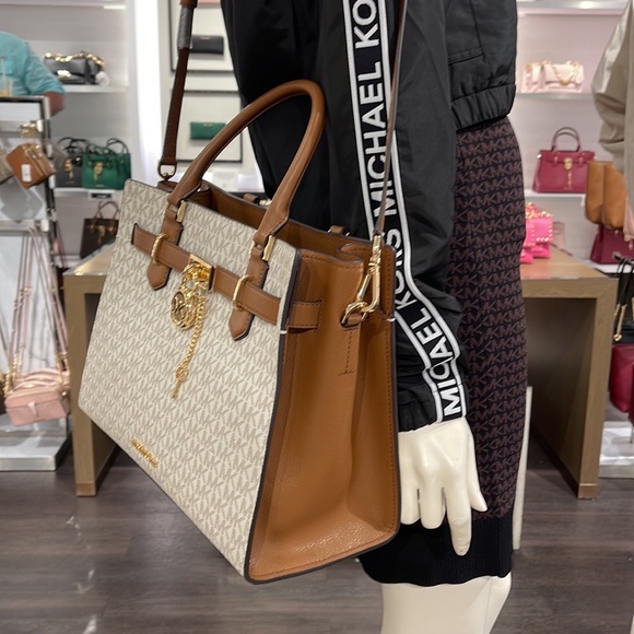 Michael Kors Hamilton Meidum Satchel Shoulder Crossbody 
Vanilla - Picture 5 of 16